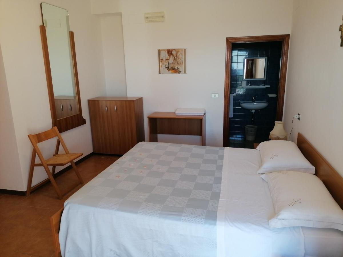אסיסי Camere Da Anna Maria חדר תמונה